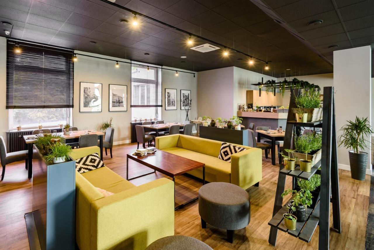 Hotel Ior Познан Екстериор снимка