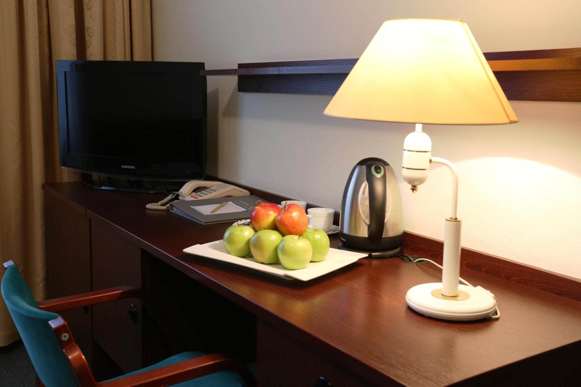 Hotel Ior Познан Стая снимка