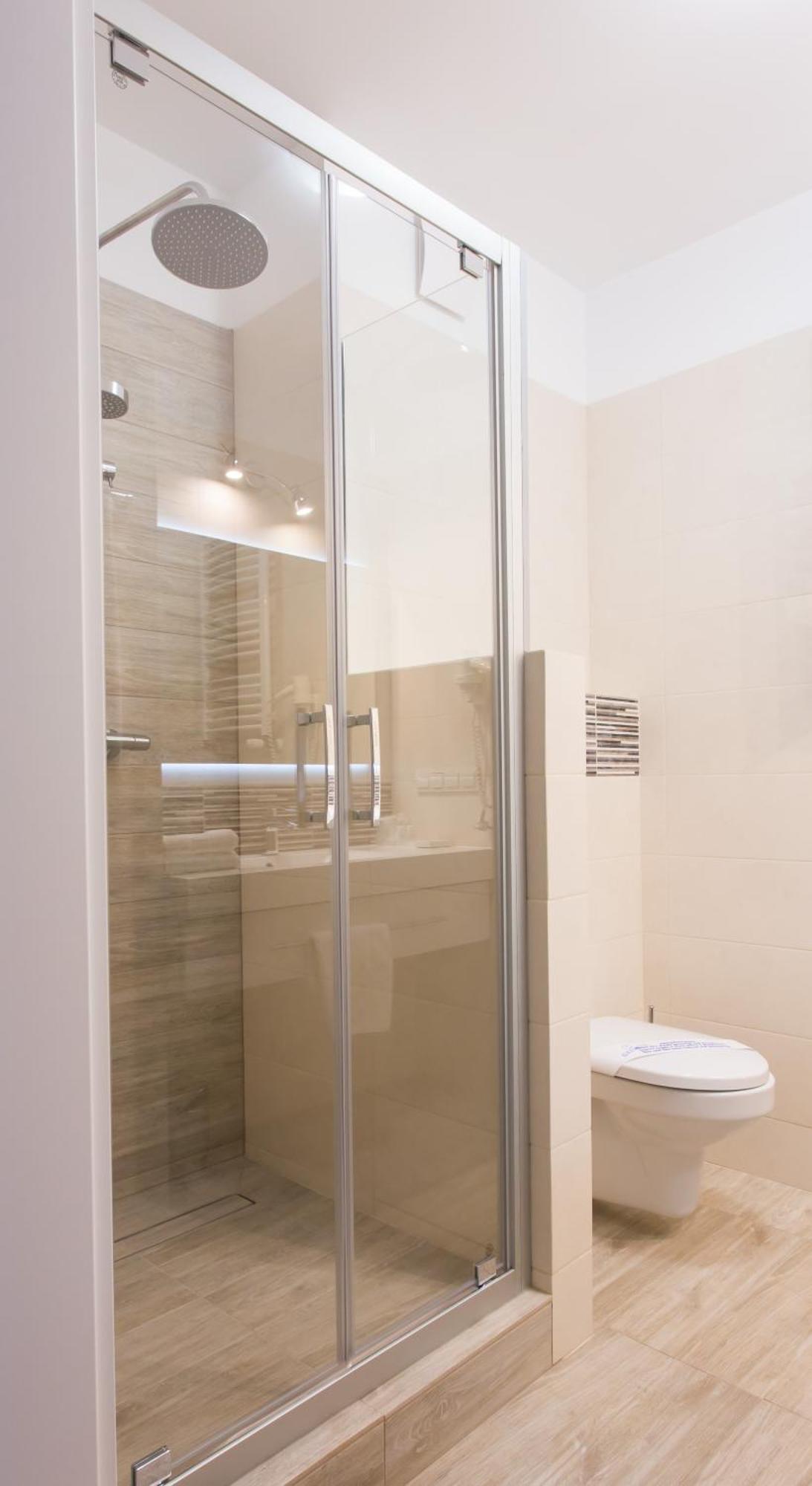 Hotel Ior Познан Екстериор снимка