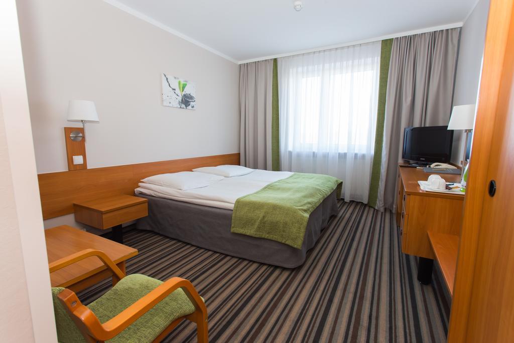 Hotel Ior Познан Екстериор снимка