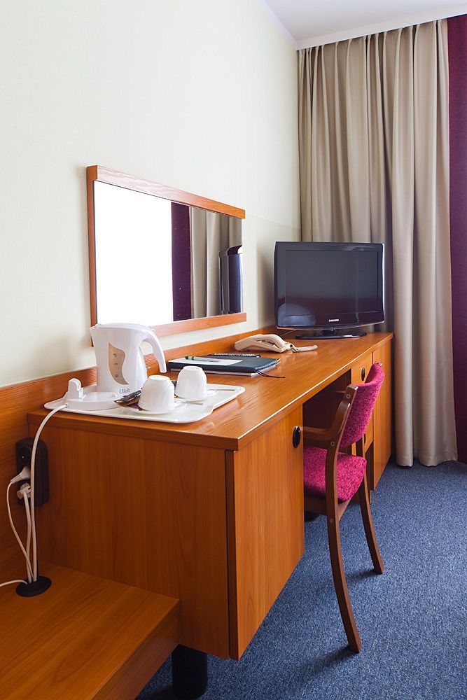 Hotel Ior Познан Екстериор снимка