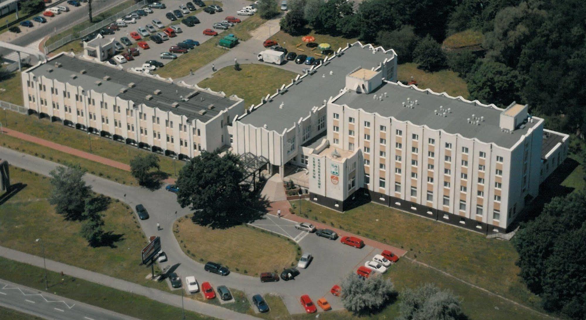 Hotel Ior Познан Екстериор снимка